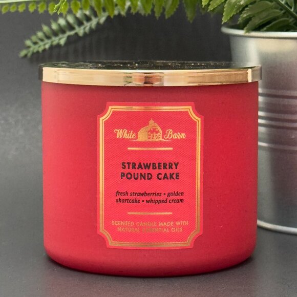BBW Strawberry Pound Cake White Barn Bath & Body Works 3 Wick Candle - Picture 1 of 10
